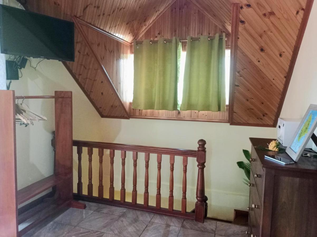 Appartement Badamier Self-Catering à La Digue  Extérieur photo