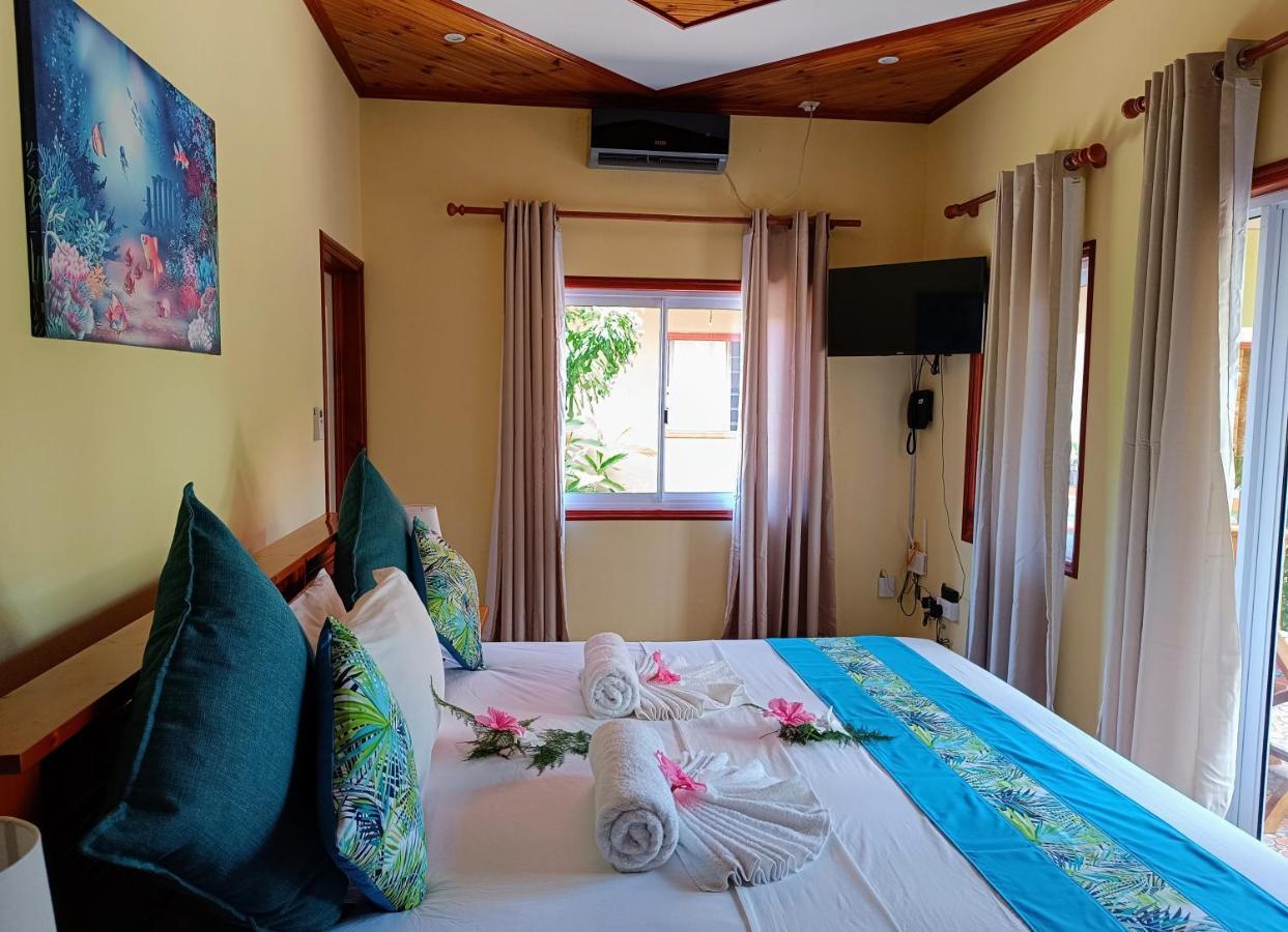 Appartement Badamier Self-Catering à La Digue  Extérieur photo